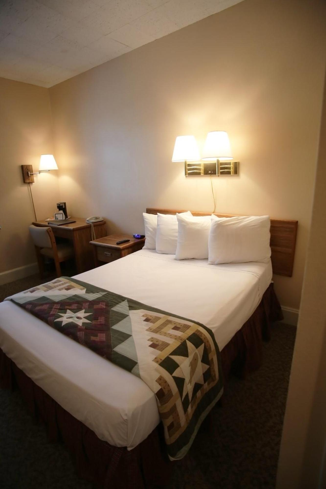 Spencer Canyon Inn מראה חיצוני תמונה