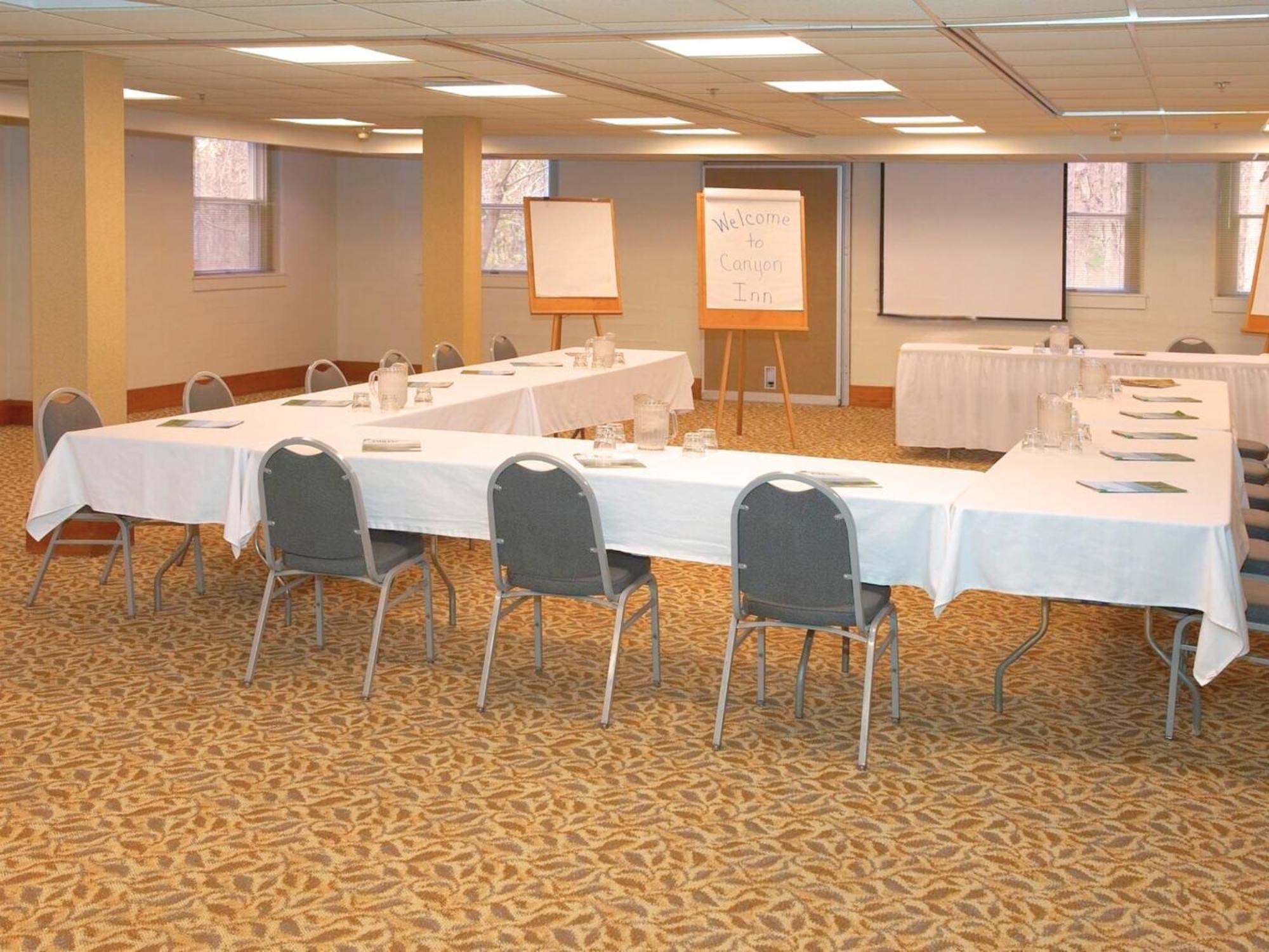 Spencer Canyon Inn מראה חיצוני תמונה