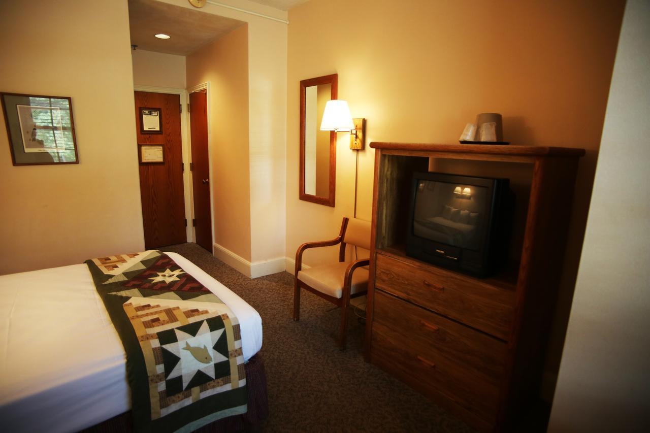 Spencer Canyon Inn מראה חיצוני תמונה