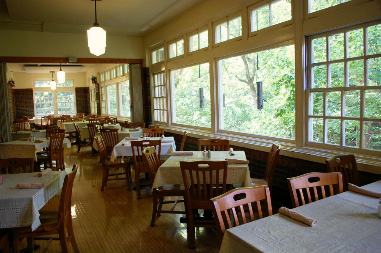 Spencer Canyon Inn מראה חיצוני תמונה