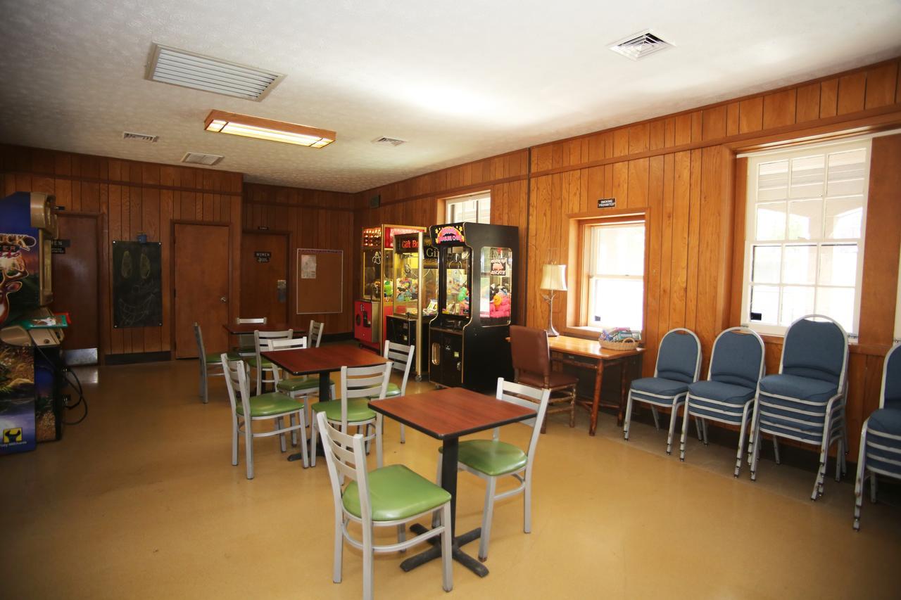 Spencer Canyon Inn מראה חיצוני תמונה